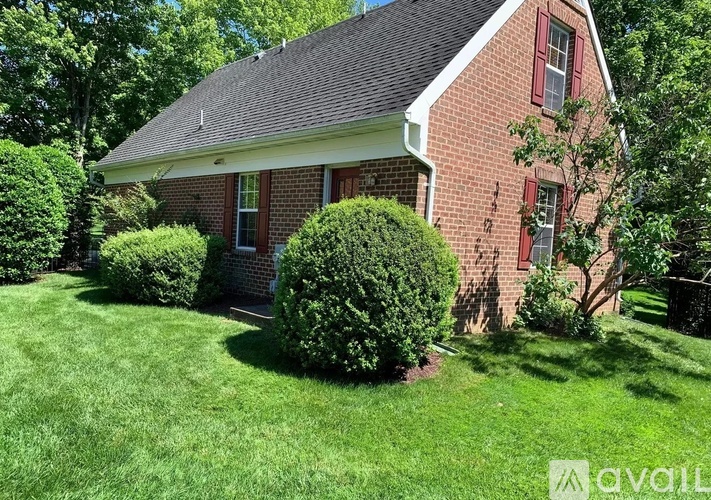 9758 Pleasant Gate Ln 4 Beds Single Family Home for Rent - Photo gallery 2