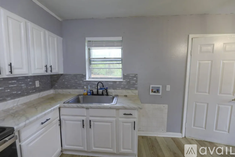 109 Sheppard Street 3 Beds Single Family Home for Rent - Photo gallery 5