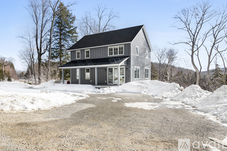 15 Beechwood Ridge Road 5 Beds Single Family Home for Rent - Photo gallery 1