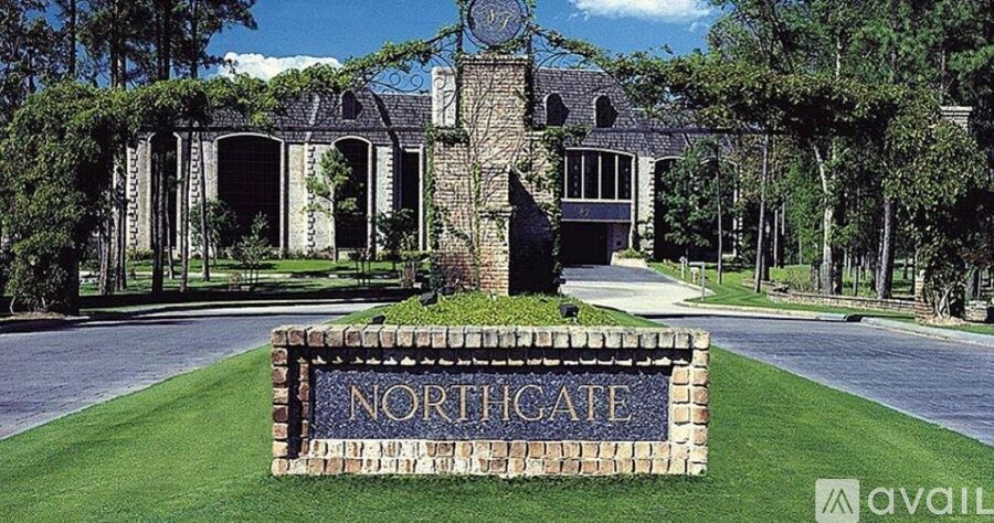 A sign that says "NORTHICATE" in front of a building.