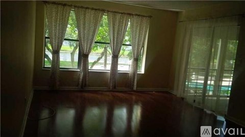2320 S Cypress Bend Dr 2 Beds Apartment for Rent