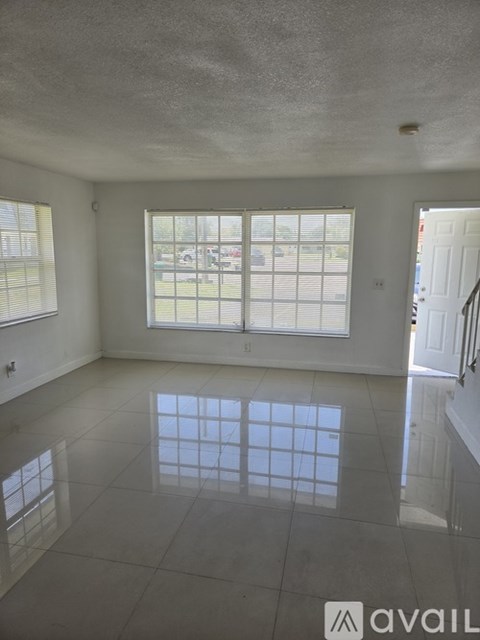 2020 Northwest 59Th Terrace 2 Beds Apartment for Rent