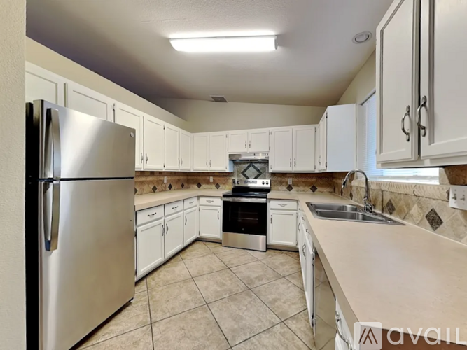 6438 E Albany St 3 Beds Single Family Home for Rent - Photo gallery 4