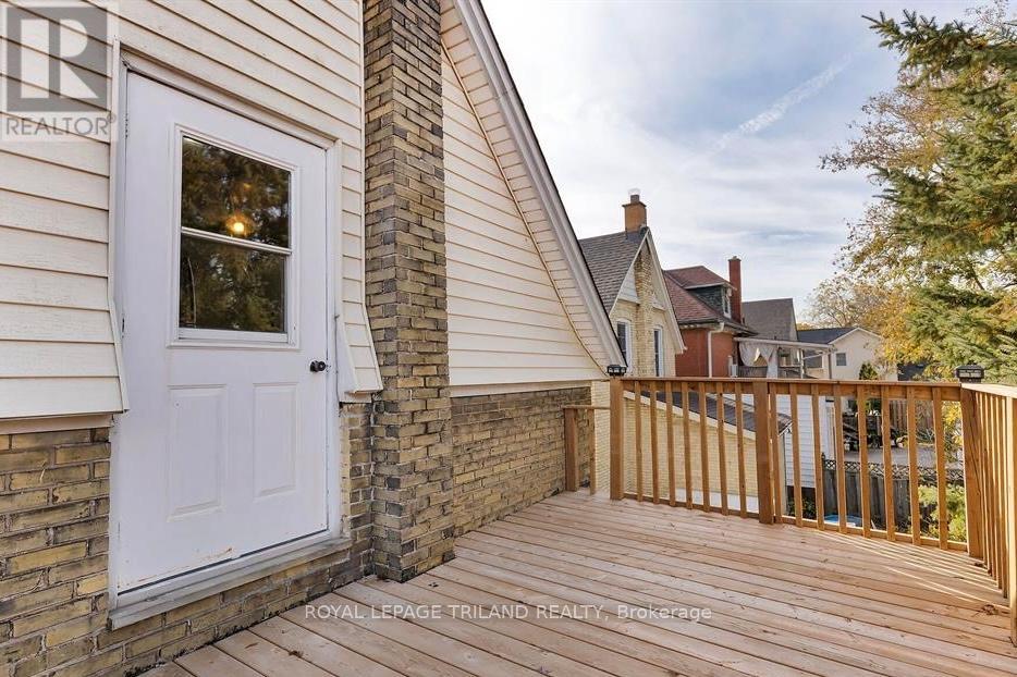 UPPER - 96 FOREST AVENUE 1 Home, Multifamily, Duplex for Rent - Photo gallery 5