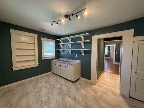 1405 West Admiral Boulevard 1 Apartment for Rent