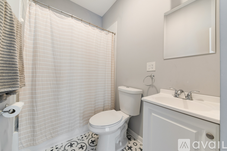 1603 S Wood St 2 Beds Apartment for Rent - Photo gallery 3