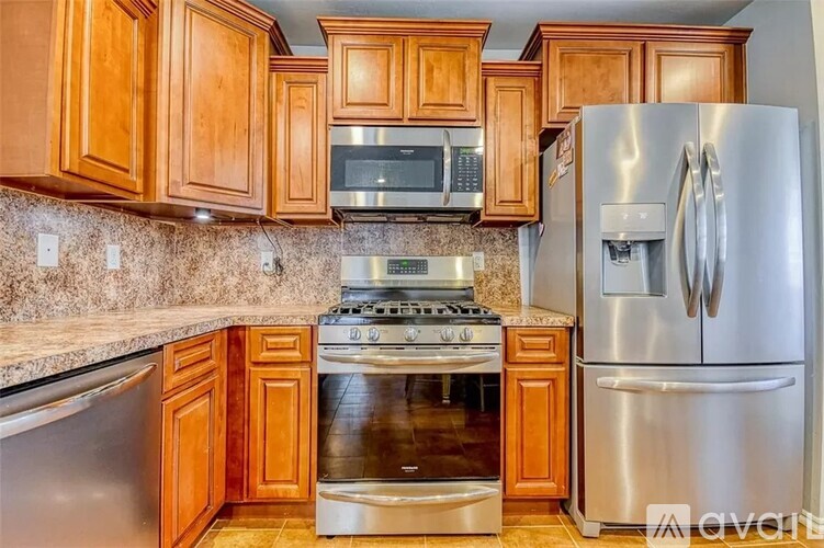 823 Monarch Way 3 Beds Single Family Home for Rent - Photo gallery 3