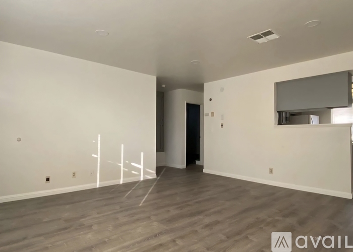 1016 West Atkins Avenue 2 Beds Apartment for Rent - Photo gallery 2