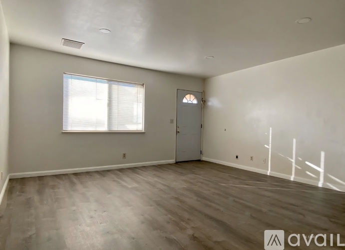 1016 West Atkins Avenue 2 Beds Apartment for Rent - Photo gallery 3