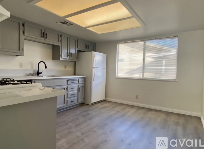 1016 West Atkins Avenue 2 Beds Apartment for Rent - Photo gallery 4