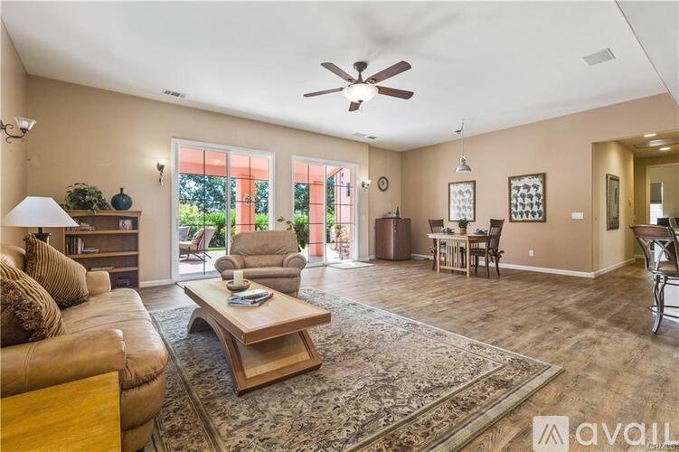 923 Vista Cerro Dr 4 Beds Single Family Home for Rent - Photo gallery 5