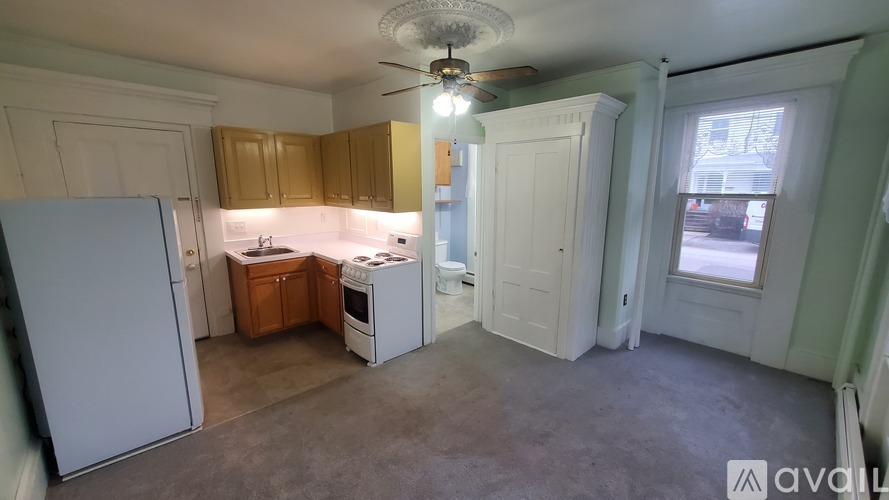 6 Maple Street Studio Apartment for Rent - Photo gallery 5