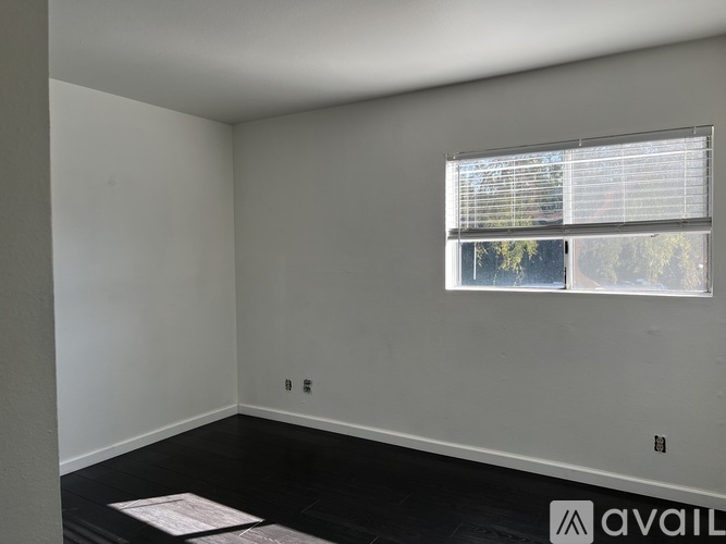 5210 Inglewood Boulevard 1 Apartment for Rent - Photo gallery 2