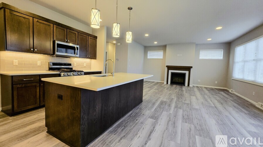 W217N6176 Masters Dr 5 Beds Single Family Home for Rent - Photo gallery 5