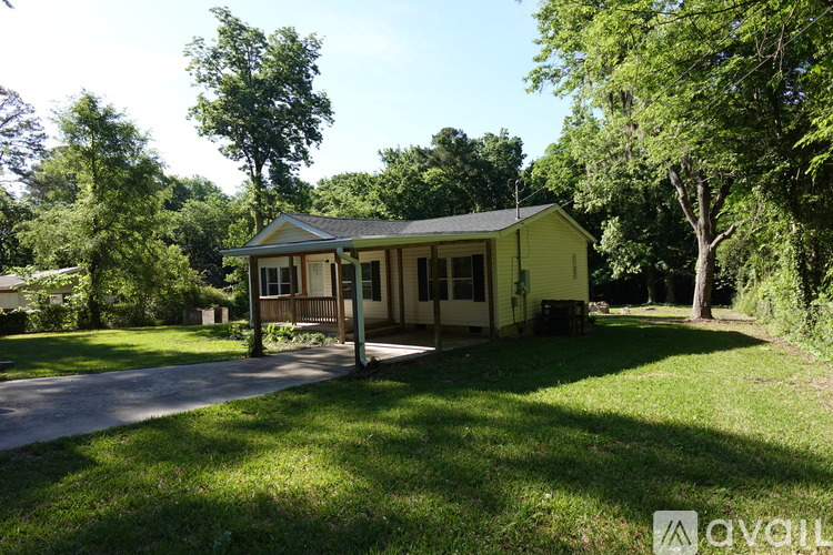 203 1st St 3 Beds Single Family Home for Rent - Photo gallery 1