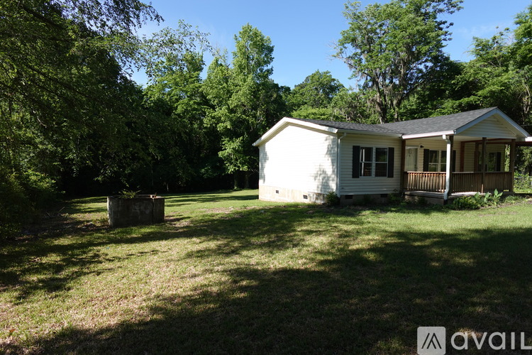 203 1st St 3 Beds Single Family Home for Rent - Photo gallery 3