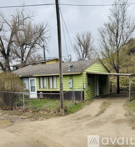 561 1/2 5th St N 2 Beds Single Family Home for Rent - Photo gallery 1
