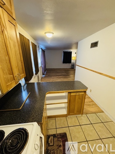 561 1/2 5th St N 2 Beds Single Family Home for Rent - Photo gallery 4