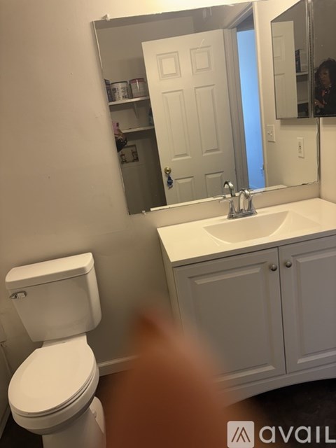 763 Walton Avenue 2 Beds Apartment for Rent