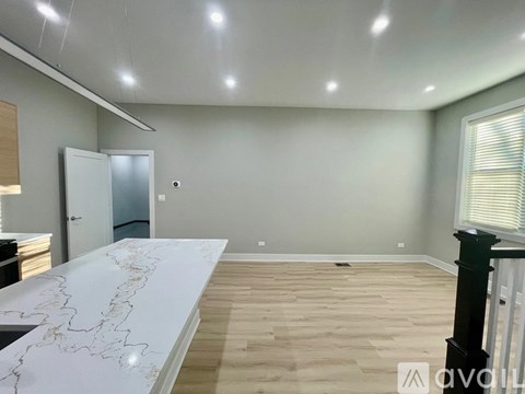 2158 W 21St St 3 Beds Apartment for Rent