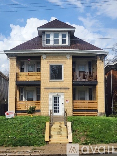 3221 Gilbert Avenue 2 Beds Apartment for Rent