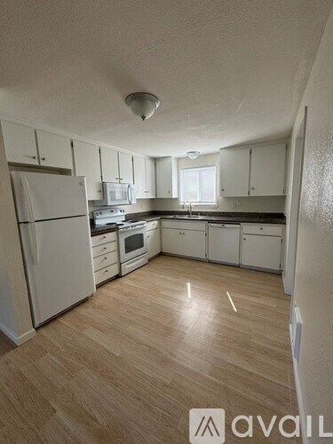 2421 62Nd St SE 2 Beds Apartment for Rent