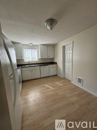 2421 62nd St SE 2 Beds Apartment for Rent - Photo gallery 2
