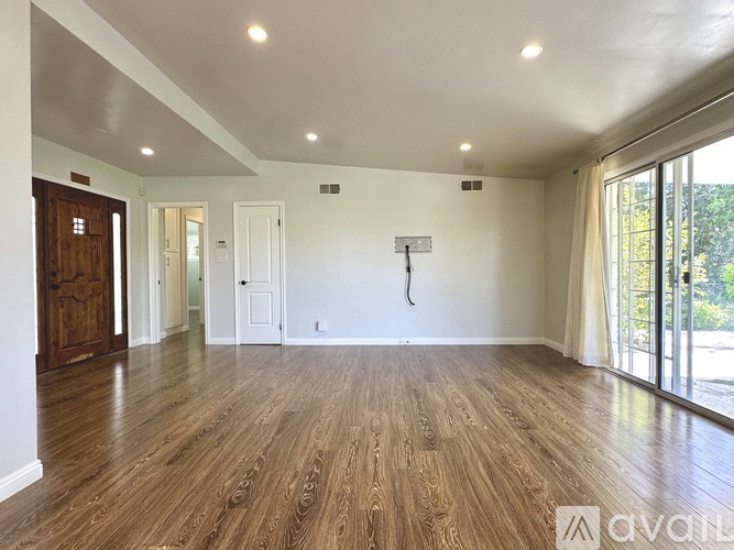 248 Bloom Dr 3 Beds Single Family Home for Rent - Photo gallery 5