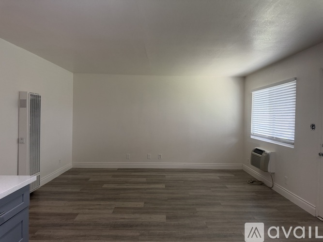 111 N. Thirteenth Ave 2 Beds Apartment for Rent - Photo gallery 3