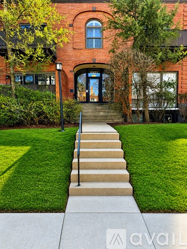5922 Howe St 2 Beds Apartment for Rent