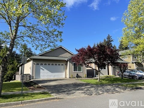 4444 20Th Way Northeast 2 Beds Apartment for Rent