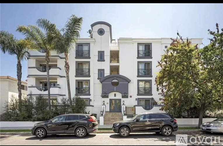 1621 Barry Avenue 3 Beds Apartment for Rent - Photo gallery 2