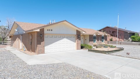 409 Longwood Dr NE 3 Beds Apartment for Rent