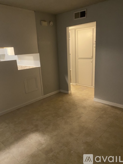 424 W Wilson Ave 2 Beds Apartment for Rent - Photo gallery 3