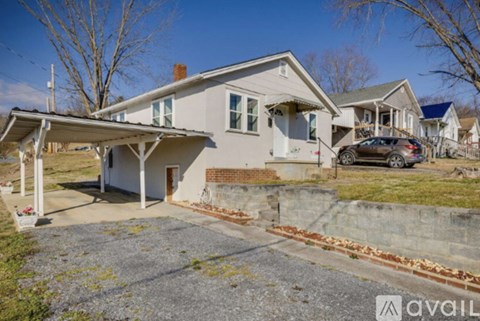 1200 Riverside Ave 2 Beds Apartment for Rent