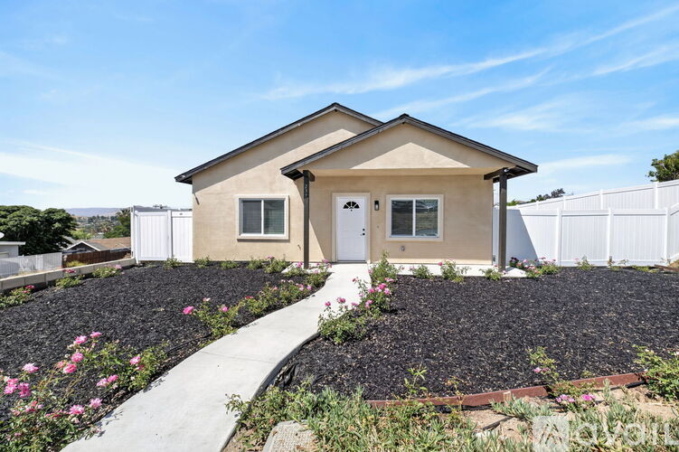237 E Prospect St 4 Beds Townhouse for Rent - Photo gallery 2