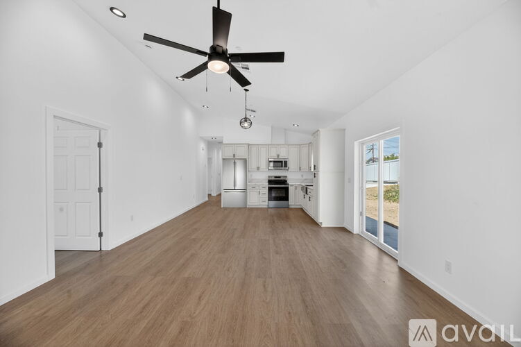 237 E Prospect St 4 Beds Townhouse for Rent - Photo gallery 5