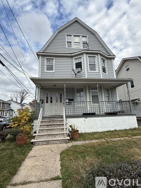 55 Montgomery Street 2 Beds Apartment for Rent