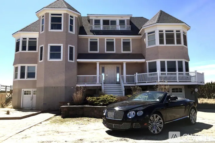 687 Dune Road 8 Beds Single Family Home for Rent - Photo gallery 1