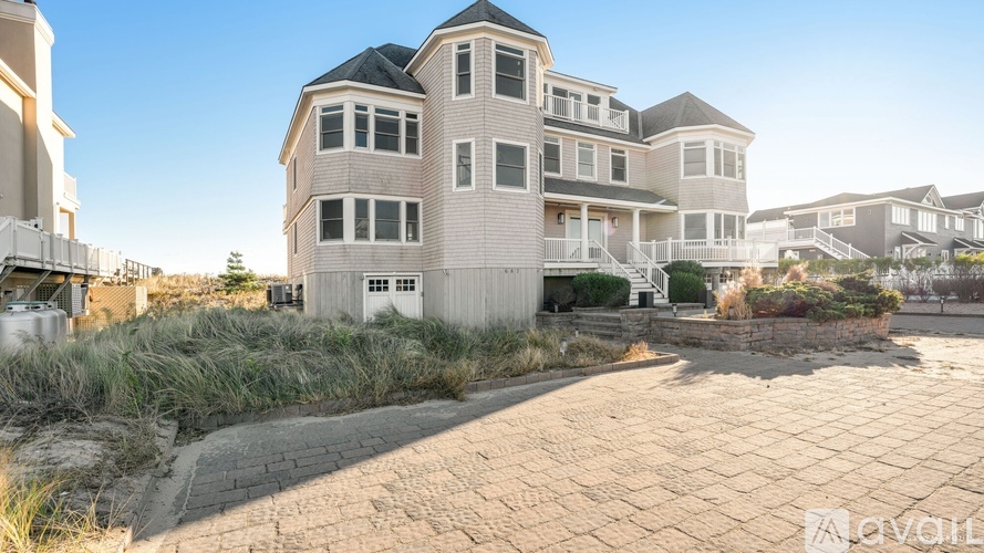 687 Dune Road 8 Beds Single Family Home for Rent - Photo gallery 5