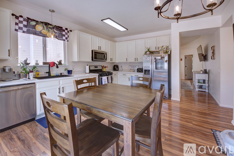7518 Stephenville Rd 3 Beds Single Family Home for Rent - Photo gallery 4