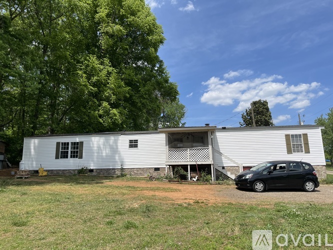 569 Berry Shoals Road 3 Beds Single Family Home for Rent - Photo gallery 1
