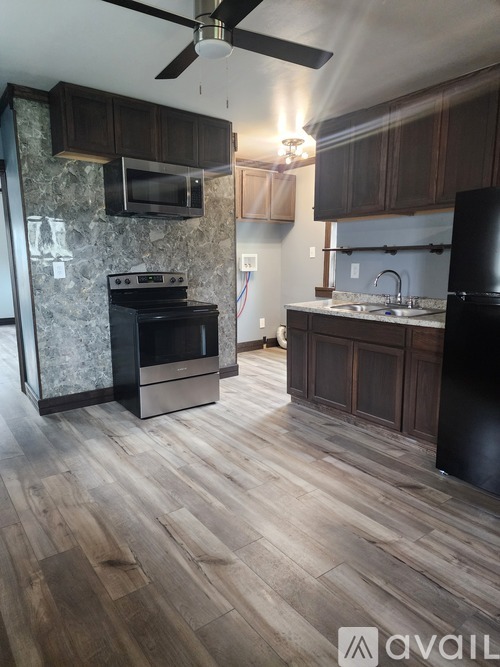 426 3rd Street 2 Beds Single Family Home for Rent - Photo gallery 1