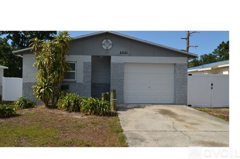 2621 28Th Avenue North 3 Beds Apartment for Rent