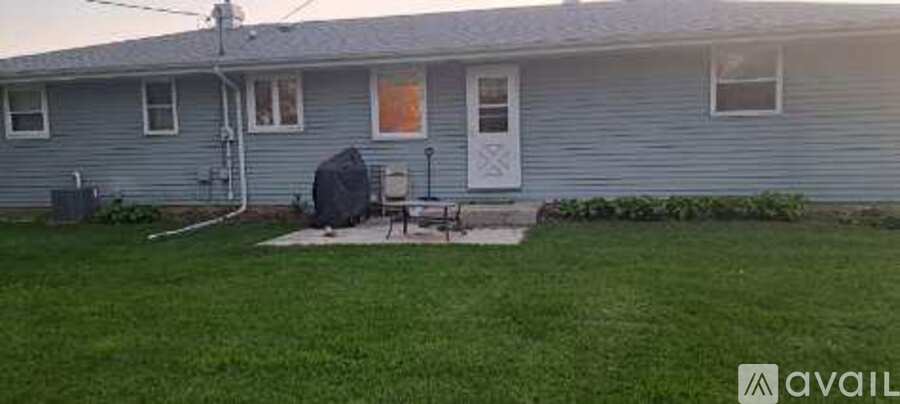 1718 Hancock Ln 3 Beds Single Family Home for Rent - Photo gallery 2
