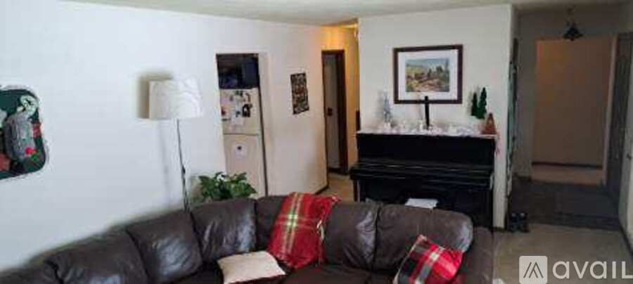 1718 Hancock Ln 3 Beds Single Family Home for Rent - Photo gallery 3