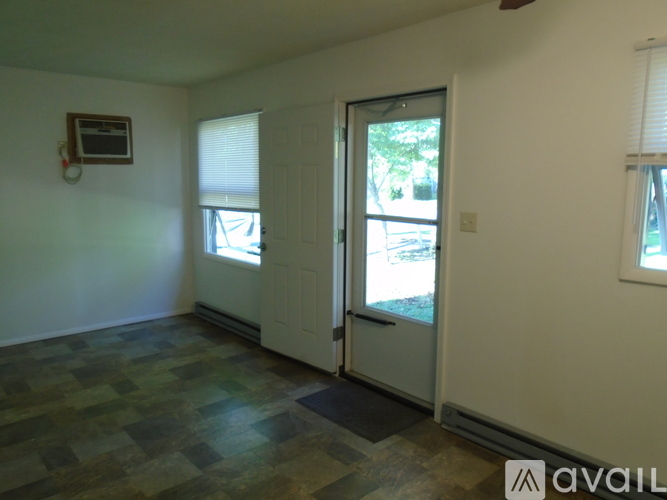 1931 Herbert Street 1 Apartment for Rent - Photo gallery 1