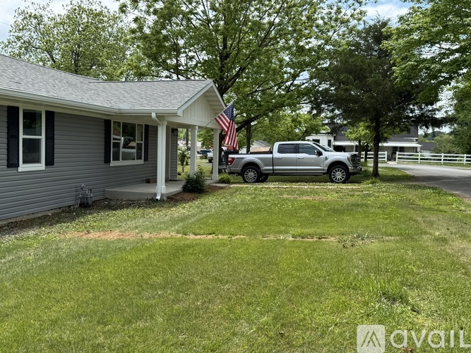 124 South Chestnut Street 4 Beds Single Family Home for Rent - Photo gallery 2