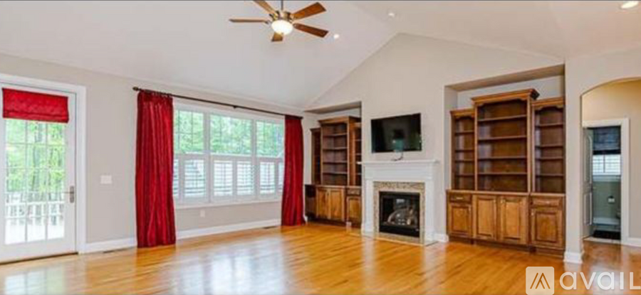281 Lakeview Drive 3 Beds Single Family Home for Rent - Photo gallery 5
