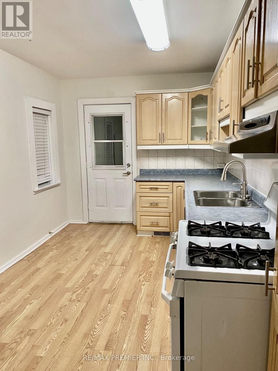 2 - 34 BROWNVILLE AVENUE 1 House for Rent - Photo gallery 5